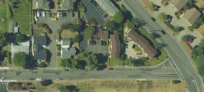 Seven-Unit Townhome Apartment Building