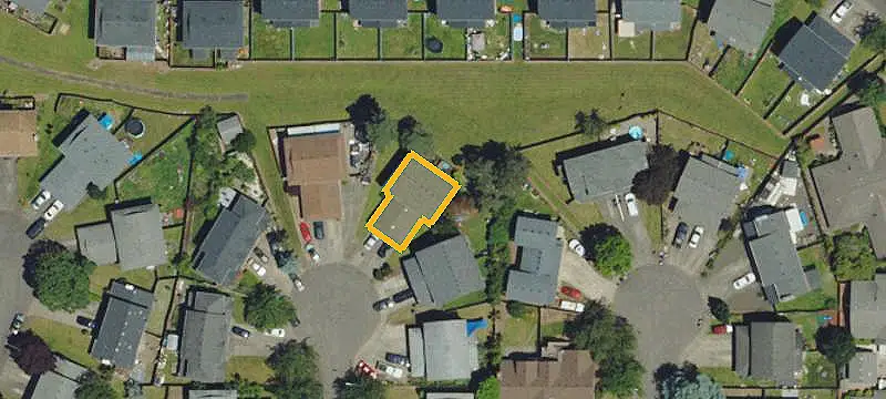 Fully Rented Duplex Near Freeway