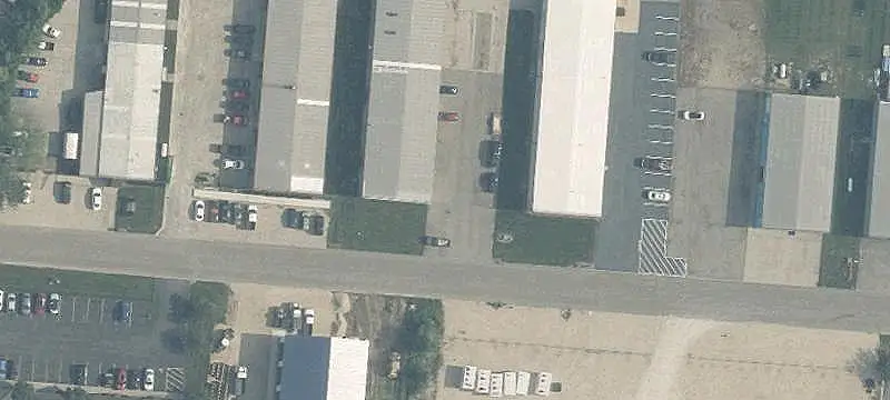 Furnished Flex Industrial Building
