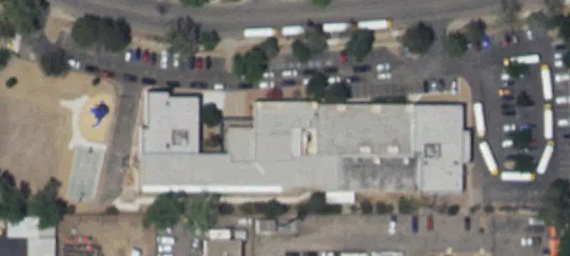 Elementary School With Classrooms