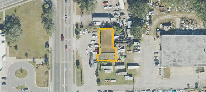 Auto Shop with Six Bays
