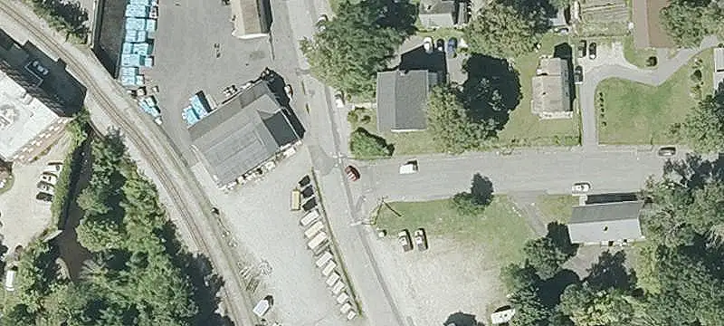 7-Unit Apartment Building