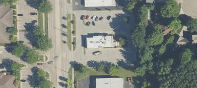 Drive-Through Restaurant Building