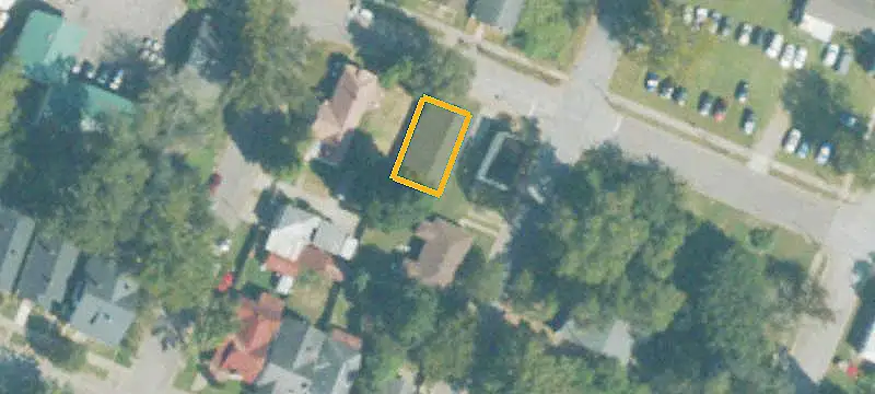 Quadplex With Separate Laundry Building