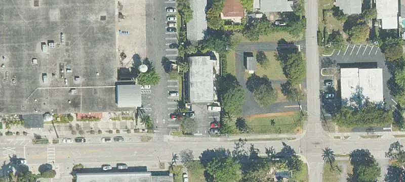 8-Unit Apartment Building