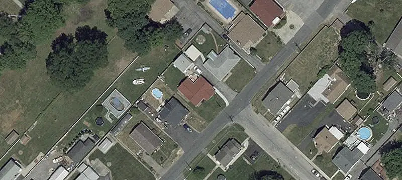 NNN Retail/Warehouse Property