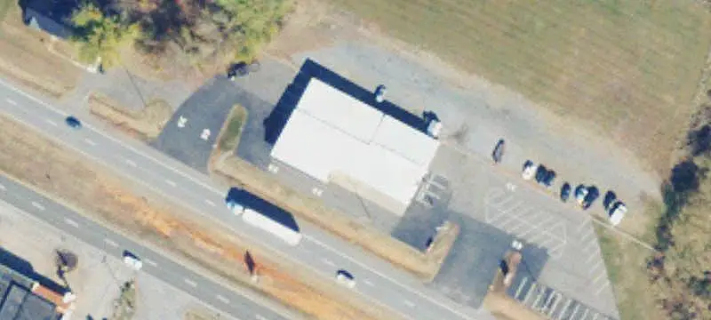Large-Bay Automotive Repair Shop