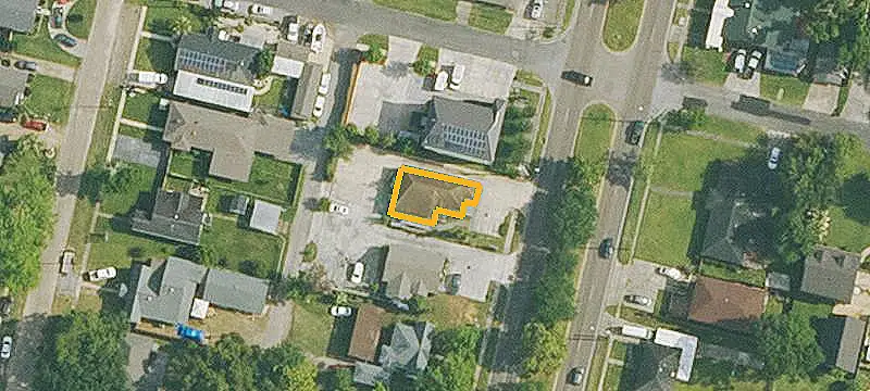 Renovated Office Building with Five Offices