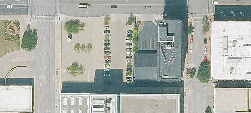 Multi-Tenant Storefront Property