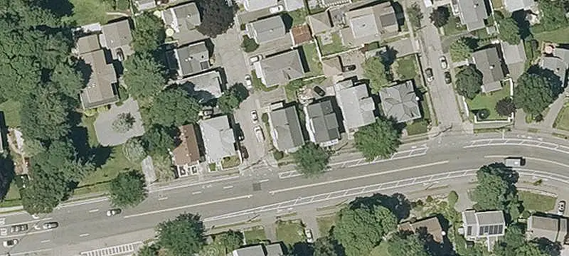 Renovated Duplex with Parking