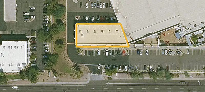 Fully Occupied Shopping Center