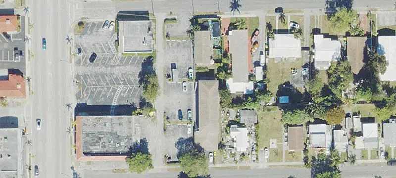 8-Unit Apartment Building