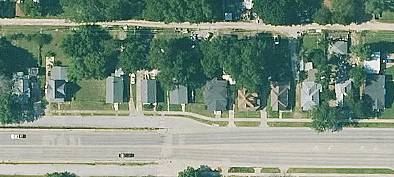 Specialty Property with Parking Lot