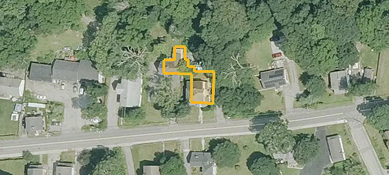 Victorian Duplex with Separate Utilities