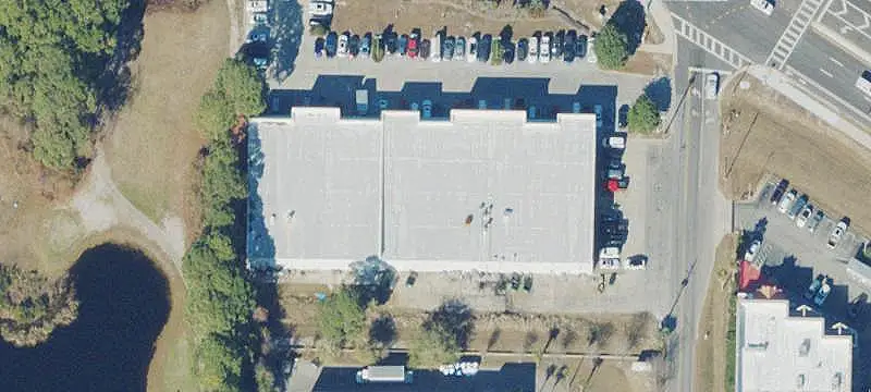 11-Unit Shopping Center