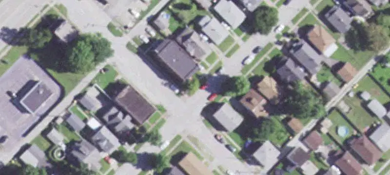 8-Unit Apartment Building