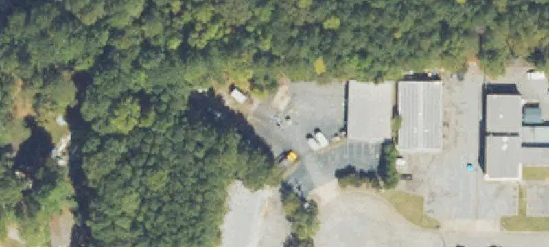 Freestanding Flex Space with Yard
