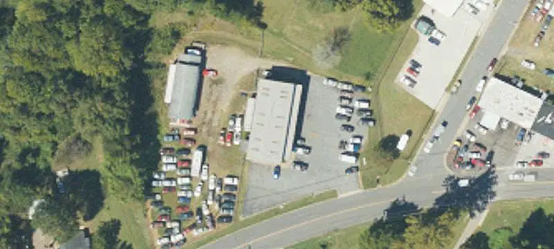 Automotive Shop with 5 Drive-In Bays
