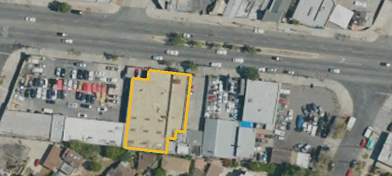 Automotive Shop With Business