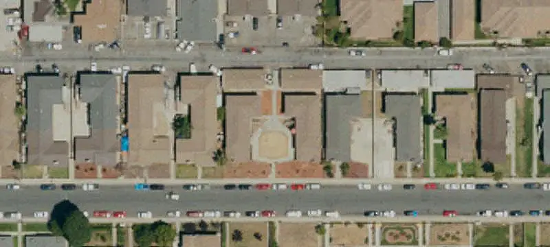 8-Unit Apartment Building