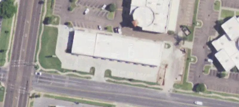 Endcap Retail Space