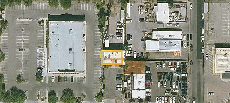 Commercial Land With Restaurant Building