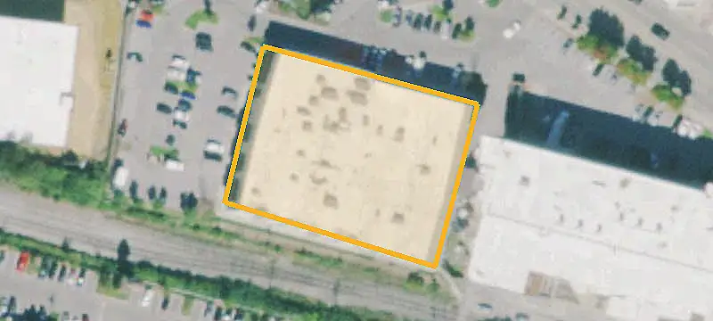 Equestrian Land with Horse Barn