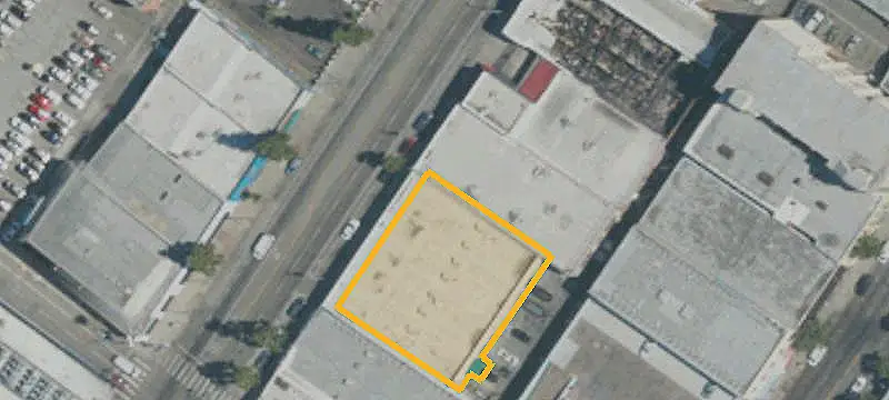 Ground-Floor Flex Space