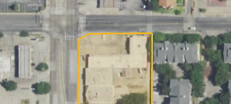 Corner Retail Endcap
