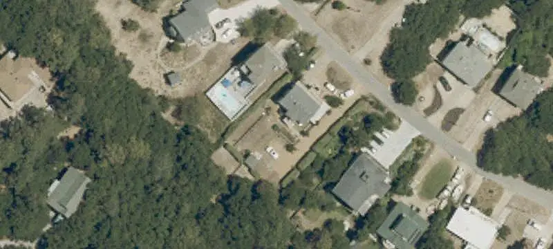 Updated Beach Cottage Duplex