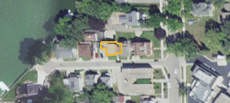 Side-by-Side Duplex Near Medical Center
