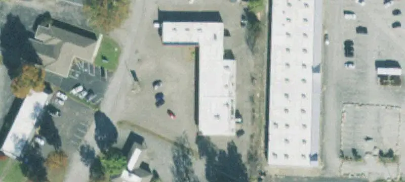 8-Suite Strip Mall