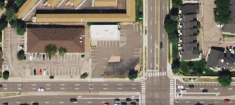 Oro Blanco Plaza Storefront