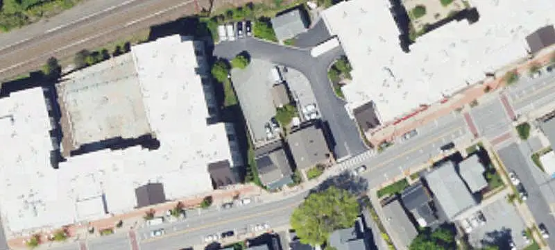 Mixed-Use Building with Studio