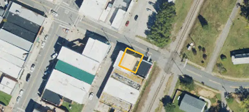 Mixed-Use Building with Warehouse