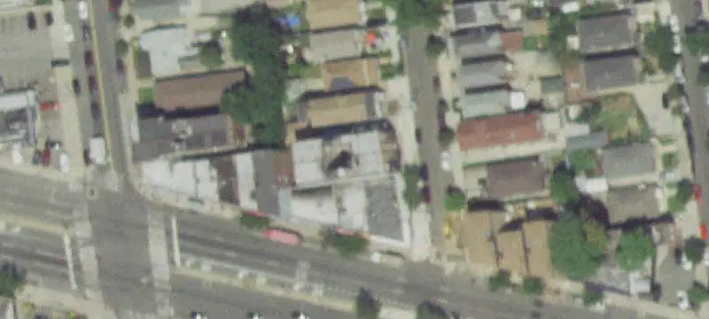 6-Unit Three-Story Apartment Building
