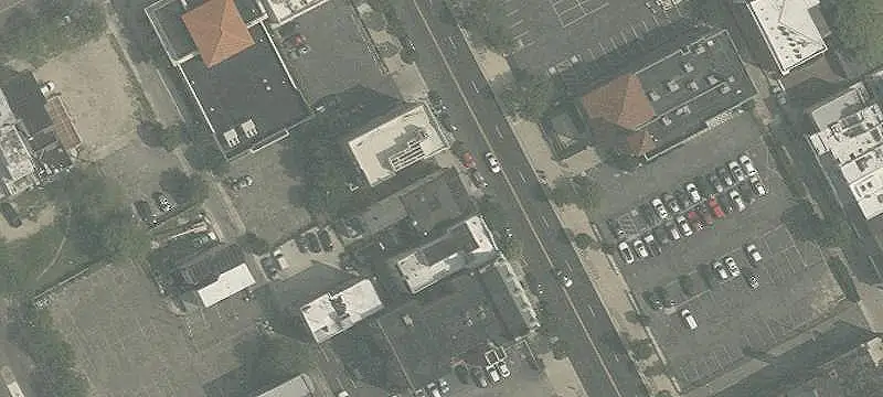 10-Unit Mixed-Use Building