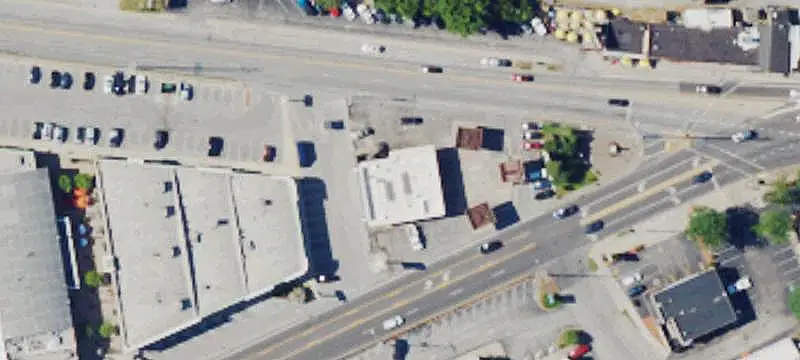 Auto Shop with Abundant Parking