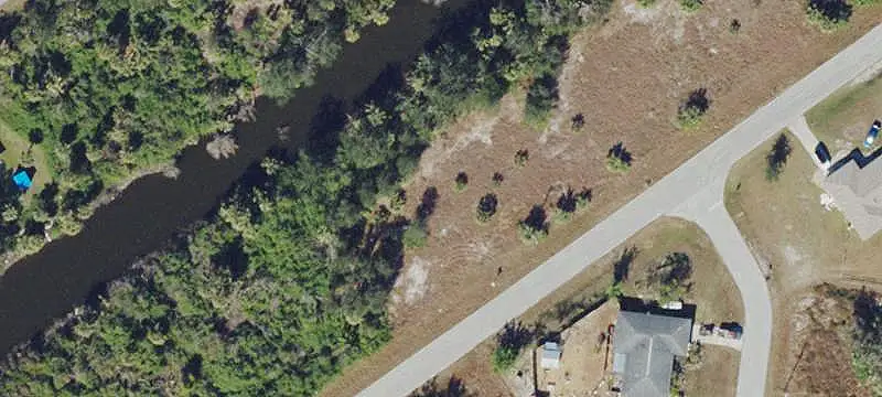 Lots/Land