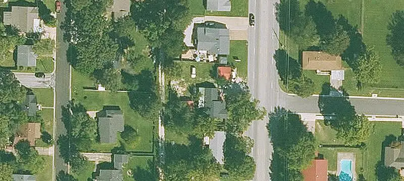 Retail Space with Yard Area