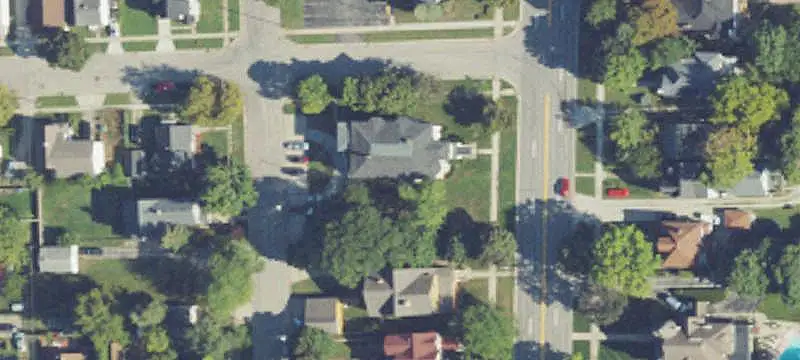 8-Unit Apartment Building