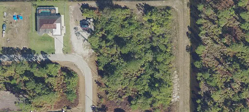 565 Aspen Avenue South, Lehigh Acres, FL 33974