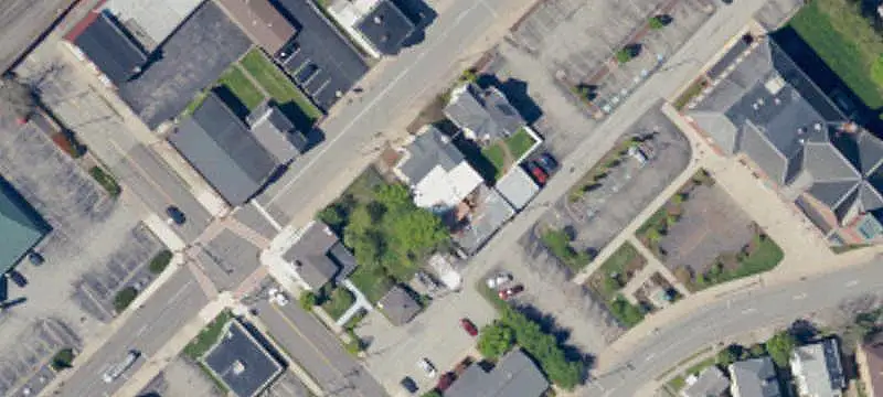 Multifamily Building with Garage Space