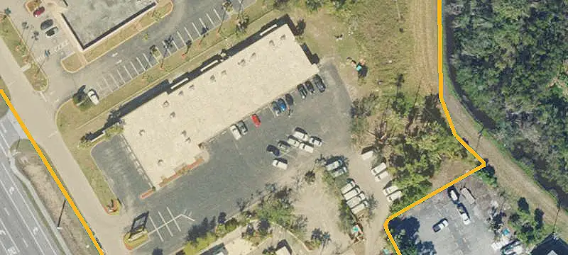 Strip Plaza With Signage Opportunities