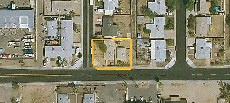 Fenced Flex Space with Yard