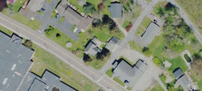 7-Unit Apartment Building
