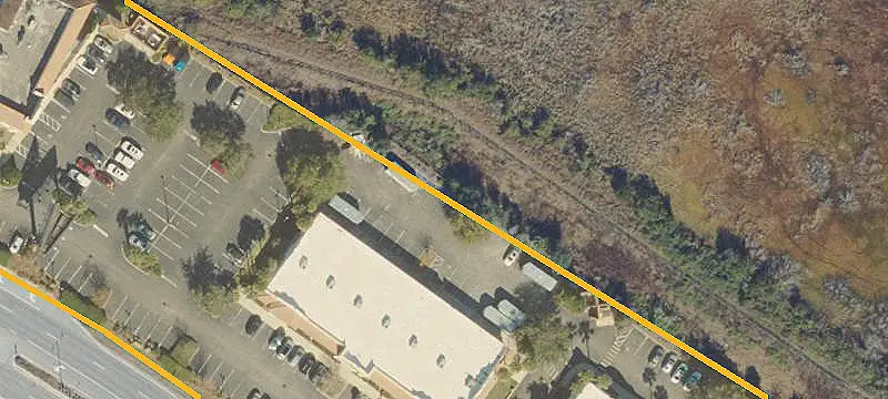 Multi-Tenant Shopping Center
