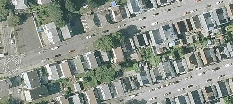 Renovated Duplex with Workshop Basement