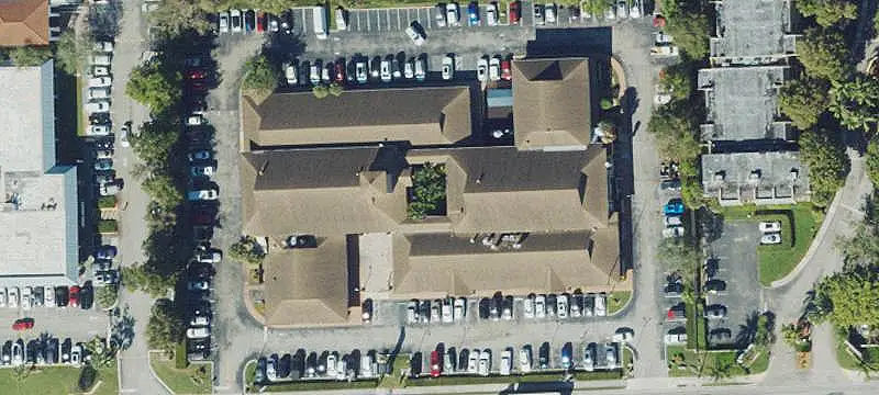 Mixed-Use Property with Courtyard