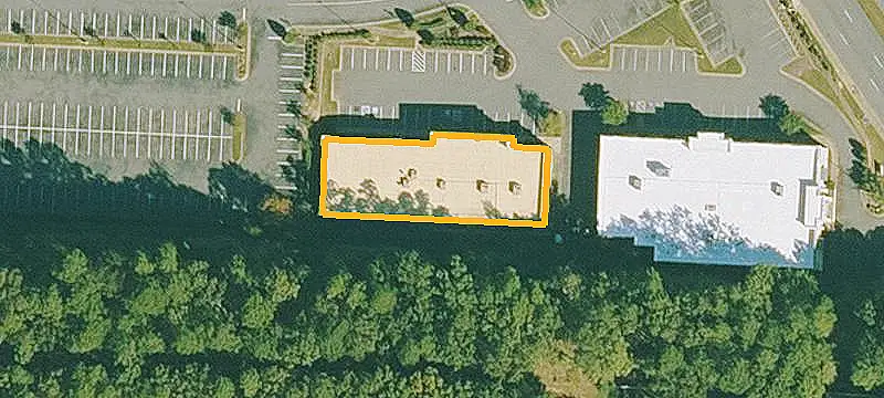 Retail Suite Near Major Retailers